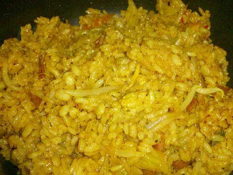 フライパンだけで生米から作るキムチチャーハン